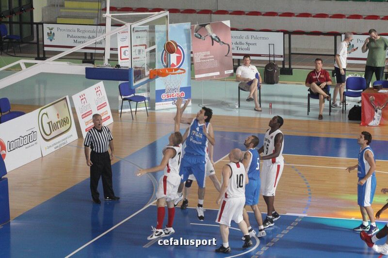 110918 basket 248_tn.jpg